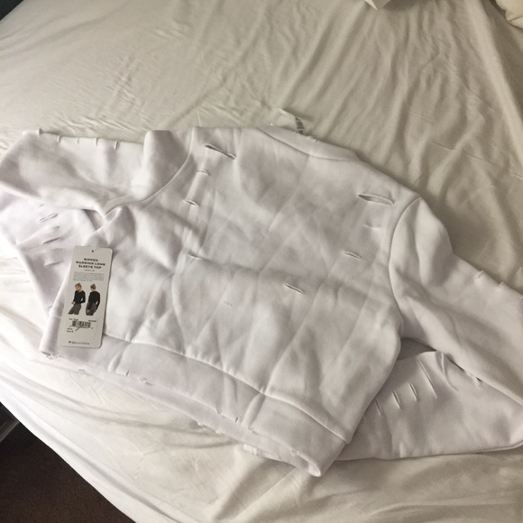 NWT Alo white Cropped Warrior sweatshirt-S - Picture 3 of 5